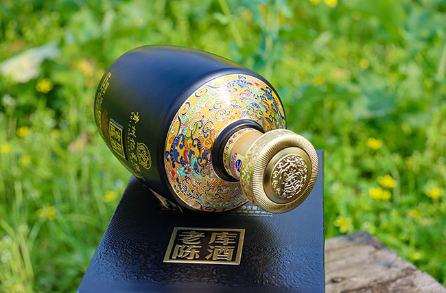 亿星老库陈酒V15