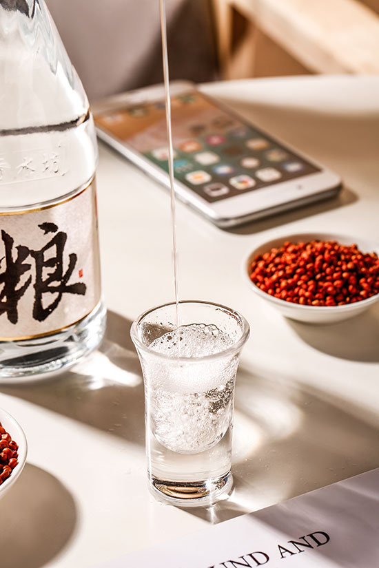 ��ˮ��������Ũ���Ͱ׾ơ�52��500ml��