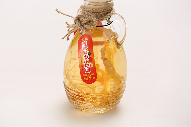 如科鹿鞭人参枸杞酒